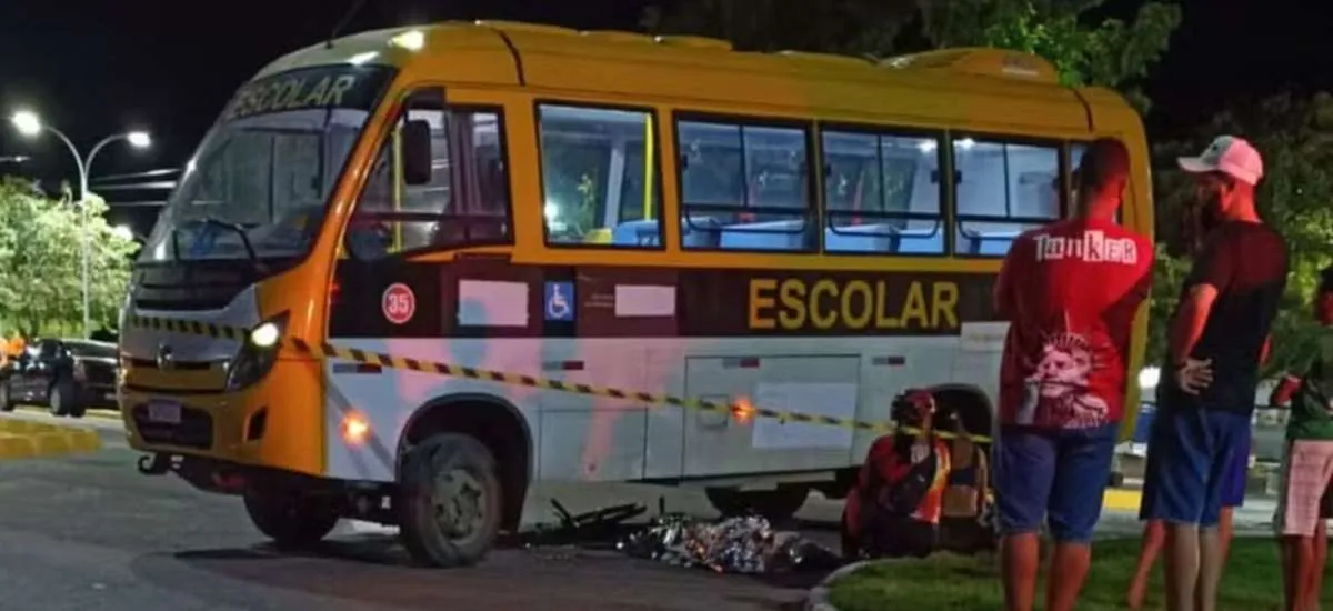 Adolescente de 13 anos morre após colisão com ônibus escolar em Arcoverde (PE)