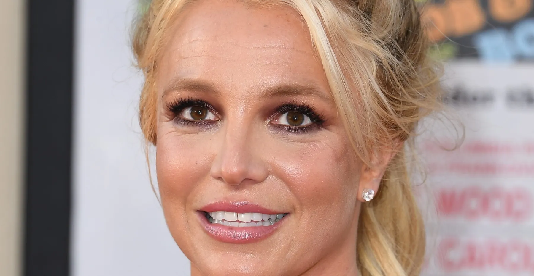 Detalhes da internação de Britney Spears vêm à tona e geram debate na web