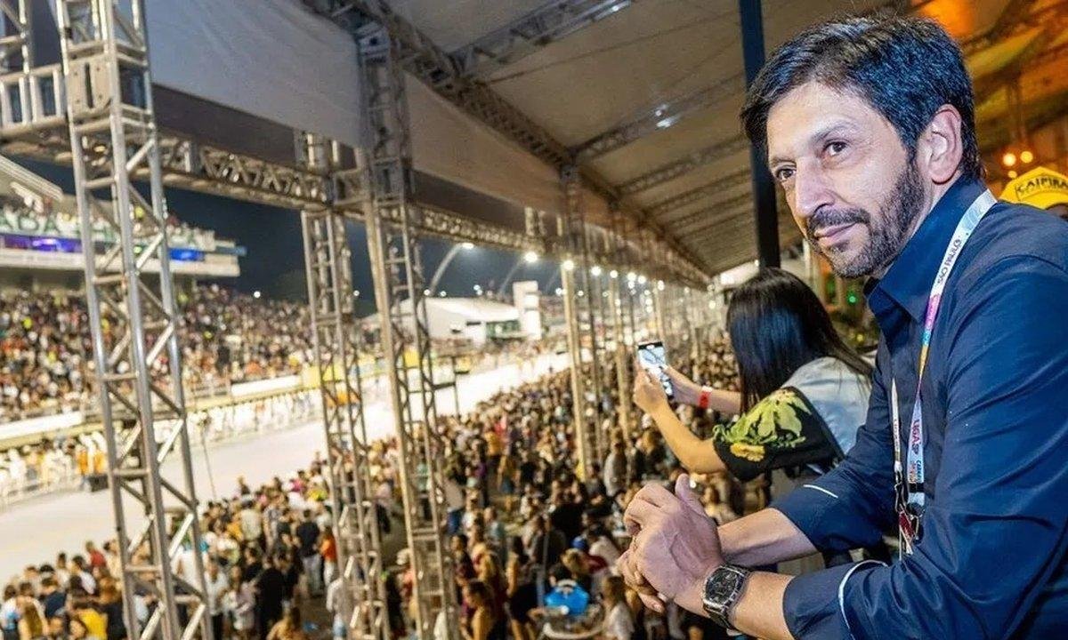 Prefeitura negocia contrato para ter influenciadores em camarote