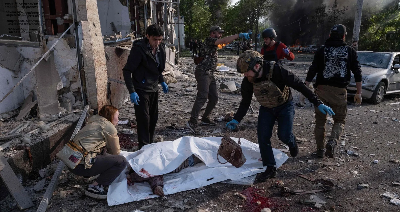 Bombardeios russos na Ucrânia deixam mais de 20 mortos antes de possível trégua
