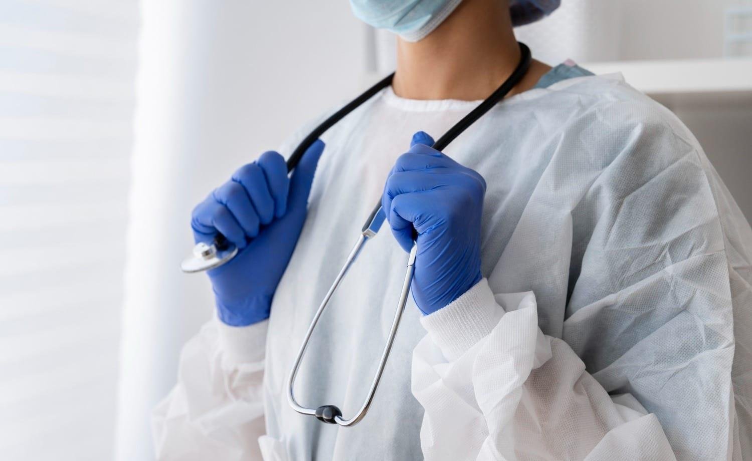 Médicos brasileiros comparam hospitais do Brasil e da Itália