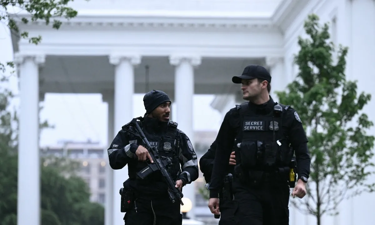 Disparos nas proximidades da Casa Branca mobilizam forças de segurança em Washington; dois ficaram feridos
