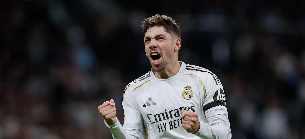 Real Madrid goleia Elche com pintura do meio-campo e pressiona o Barcelona em La Liga