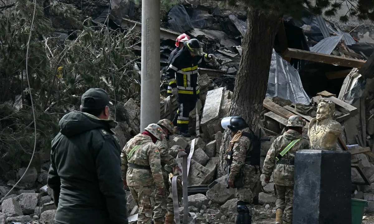 Explosões em instalação militar deixam dois mortos e mais de 80 feridos na Bolívia