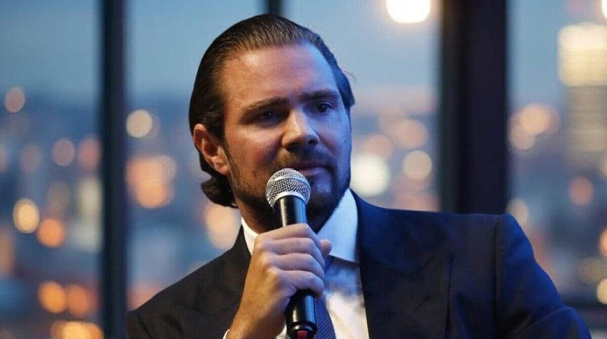 Justiça decide nesta semana se mantém banqueiro Daniel Vorcaro em liberdade