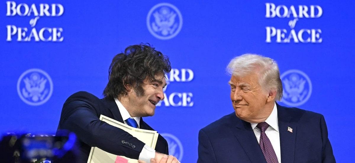 Milei e Trump negociam para que Argentina receba imigrantes deportados dos EUA