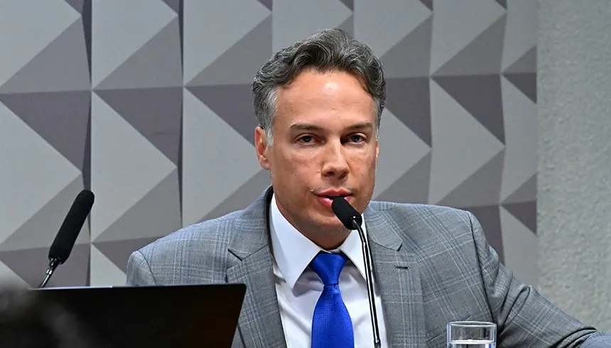 Presidente de associação alvo de operação da PF recebeu Auxílio Emergencial e se calou durante CPI do INSS
