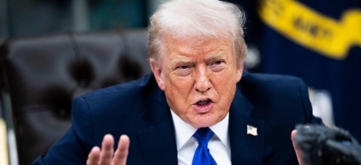 Trump incita população do Irã a protestar e ocupar instituições: ‘A ajuda está a caminho’