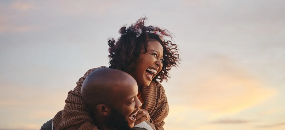 Brasil é o 7º país mais feliz do mundo, segundo pesquisa; veja lista completa