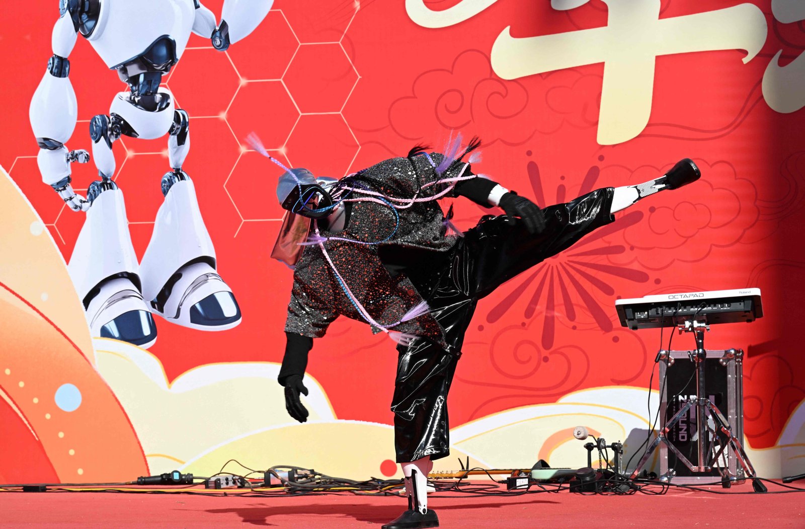 Vídeos: veja em ação os incríveis robôs humanoides da China, que aposta em 'momento ChatGPT' da automação