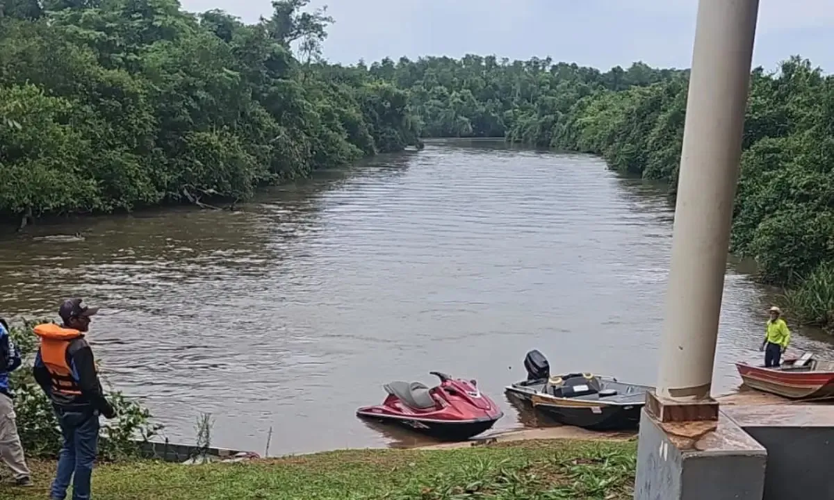 Corpo de homem é encontrado 2 dias após acidente com barco em rio | G1