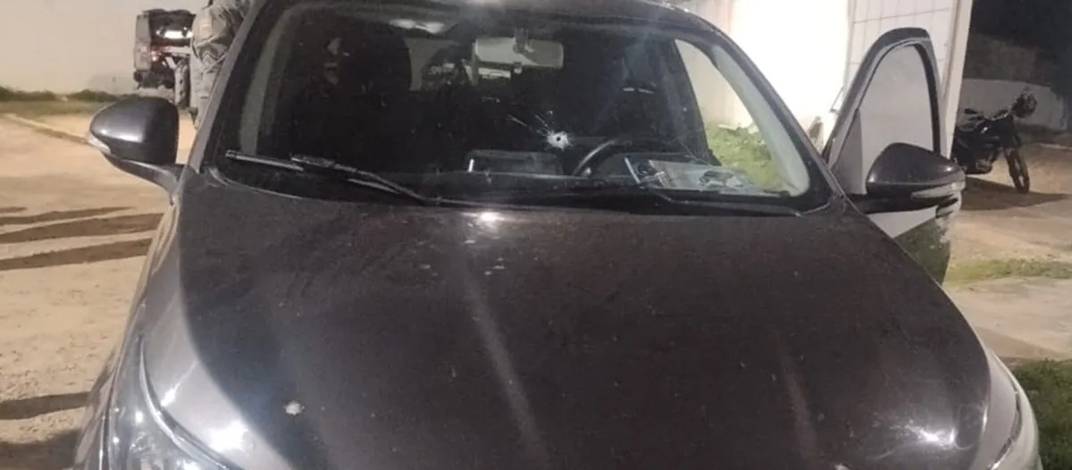 Criminosos atiram em carro de prefeito durante atentado no RN | G1