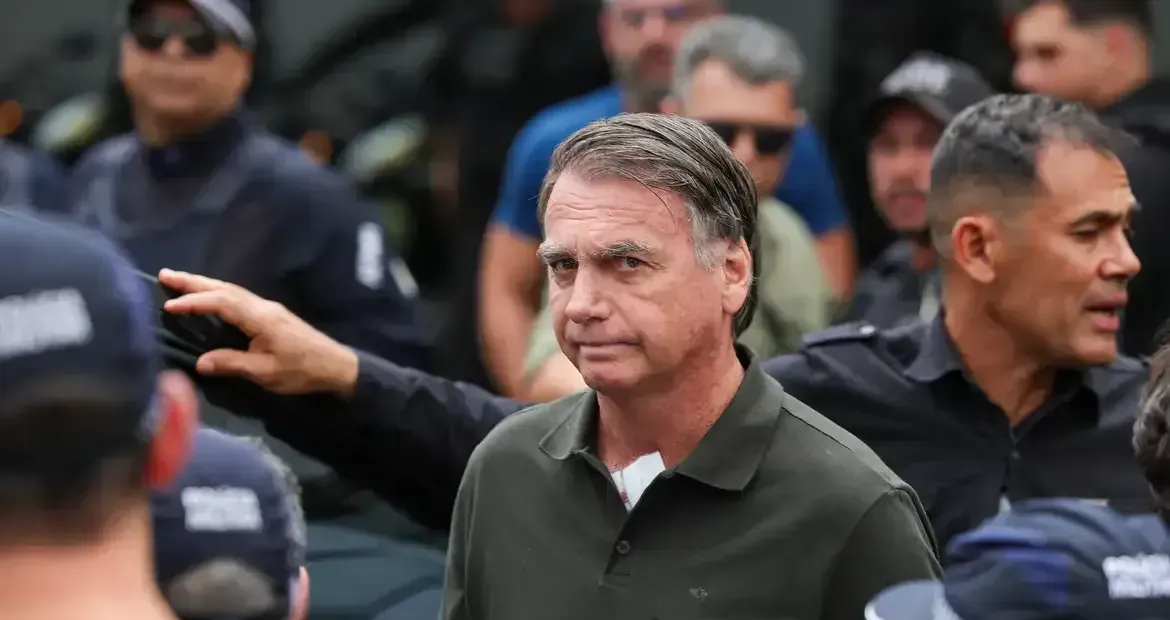 Moraes recua e proíbe visita de assessor de Trump a Bolsonaro na Papuda