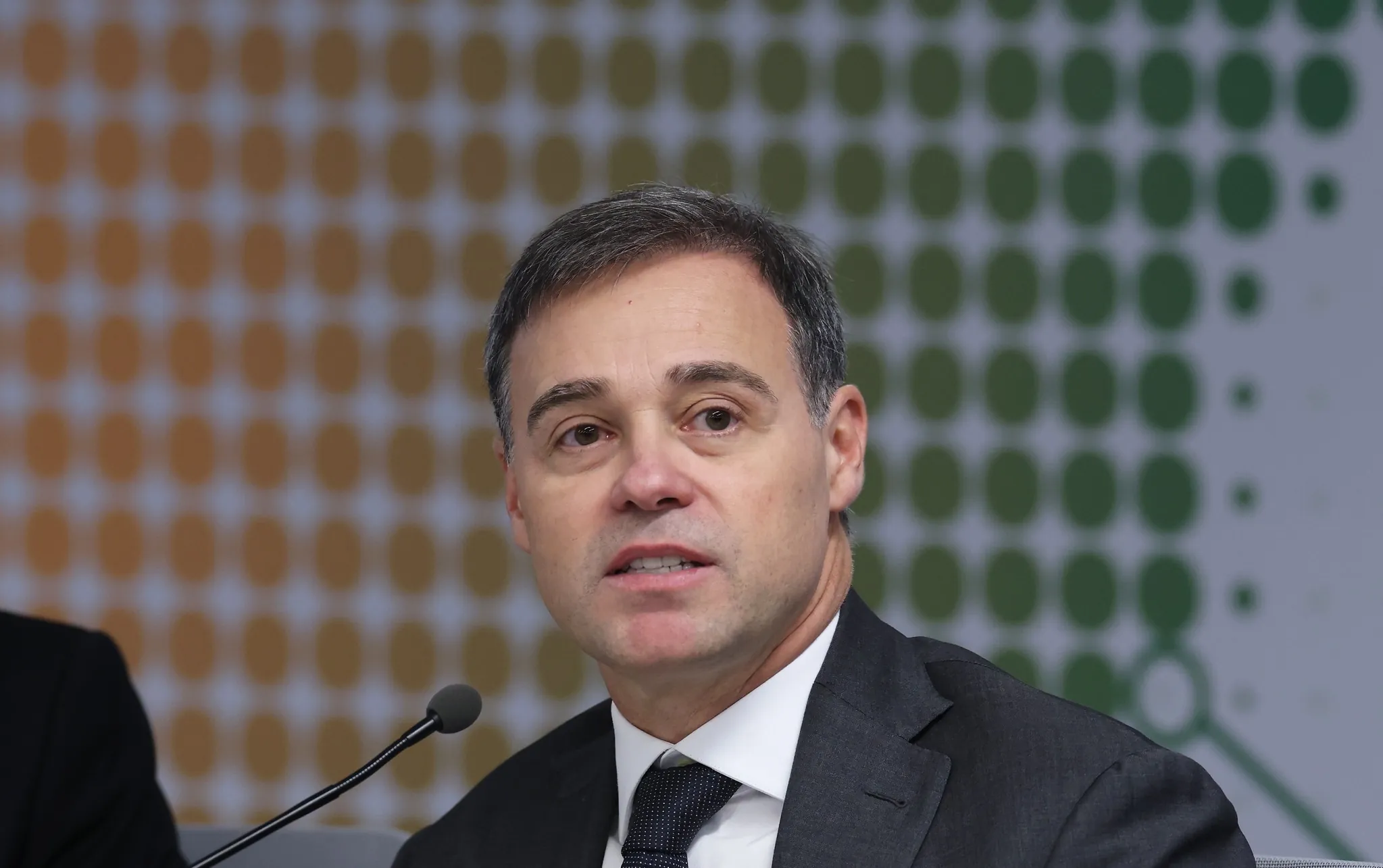 Mendonça defende afastamento do diretor-geral da PF e nega lesão à ordem pública