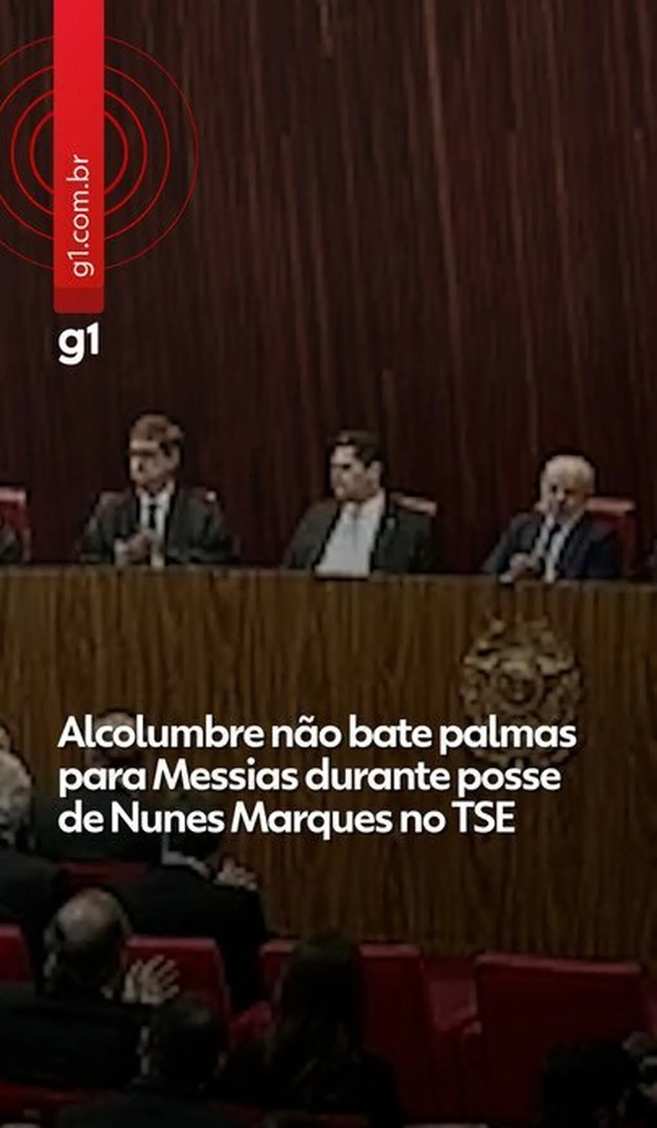 VÍDEO: Alcolumbre evita aplaudir Messias em posse de Nunes Marques no comando do TSE