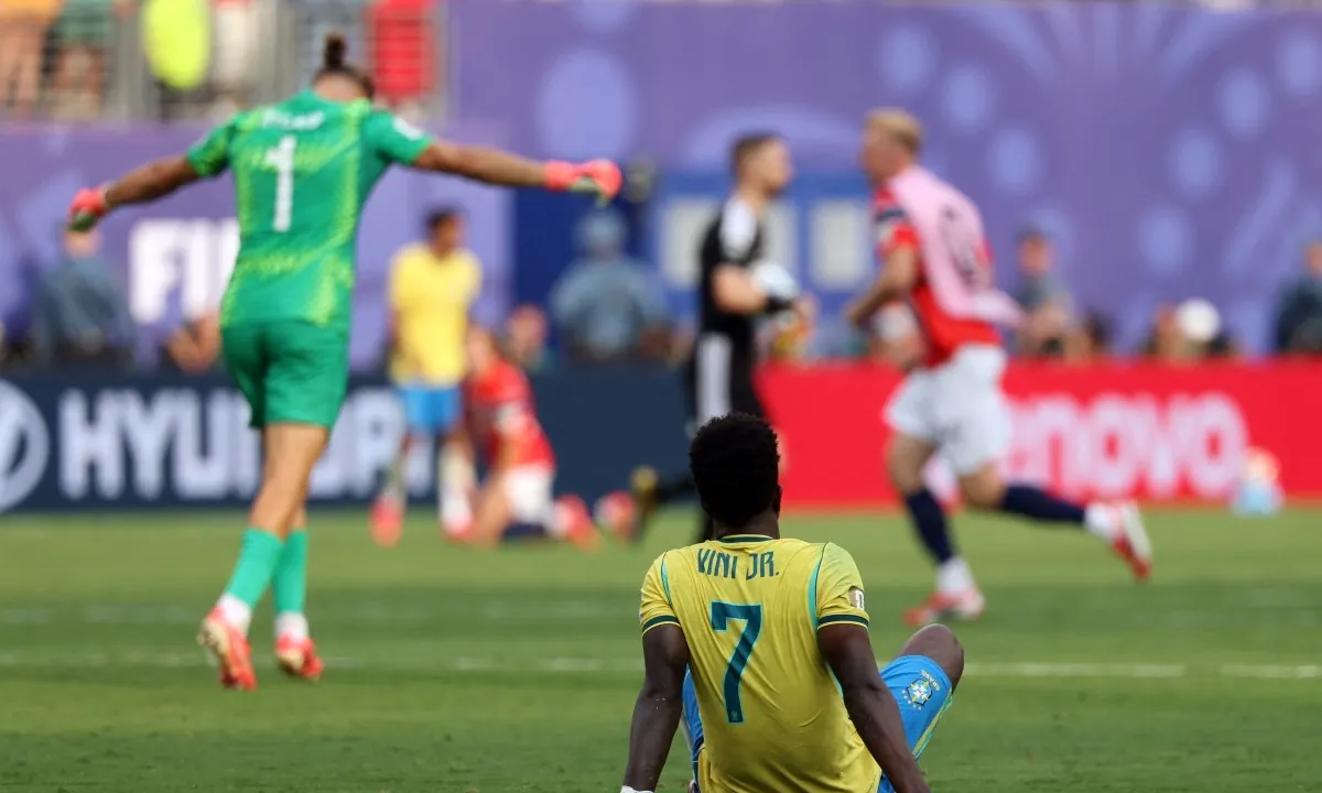 Eliminado, Brasil não enfrenta um campeão mundial em Copas do Mundo desde o 7 a 1 para a Alemanha