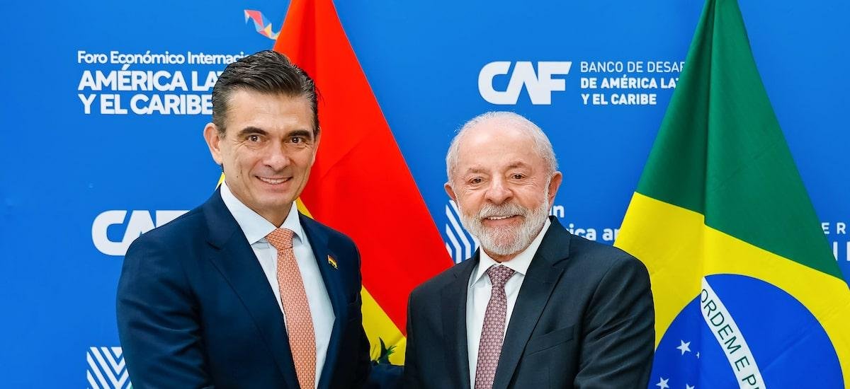 Lula encontra presidente de direita da Bolívia e o convida para visita ao Brasil