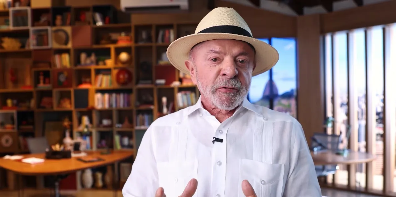 Lula diz que aprovação do fim da taxa das blusinhas no Congresso é 'questão de justiça'