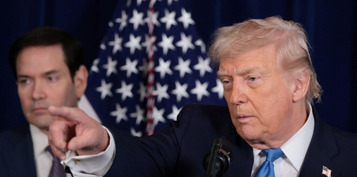 Trump diz que Venezuela será reconstruída com dinheiro do petróleo