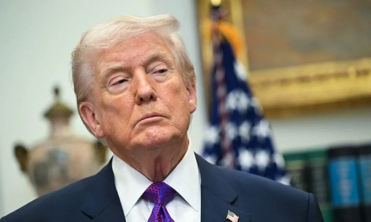 Trump ameaça rede petrolífera do Irã caso Estreito de Ormuz siga fechado