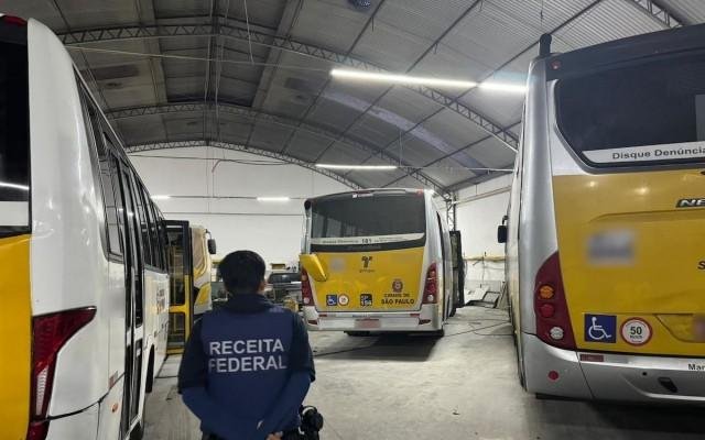 Corregedoria prende três PMs suspeitos de fazer a segurança de membros do PCC