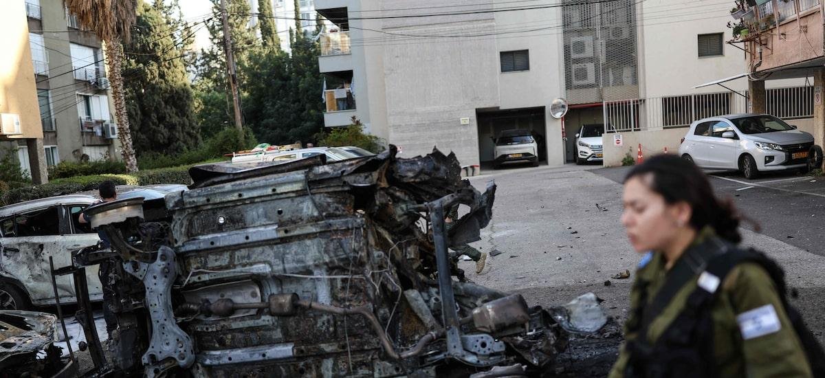 Irã lança novos mísseis contra Israel, que diz ter atacado centro nuclear subterrâneo