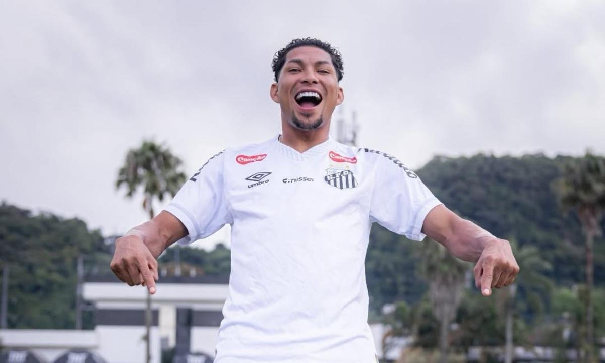 Santos anuncia a contratação do atacante Rony. Veja detalhes