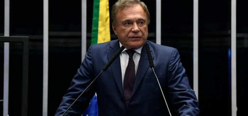 Alvaro Dias lidera disputa ao Senado no Paraná, diz pesquisa