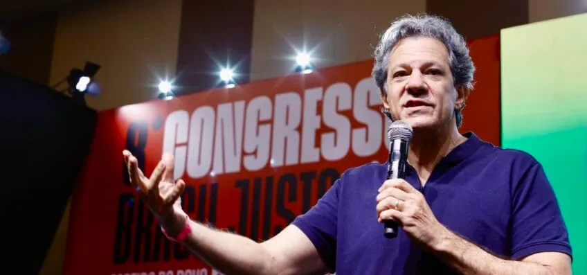 Haddad diz que apoio de Tarcísio a Trump é “ataque ao Brasil”