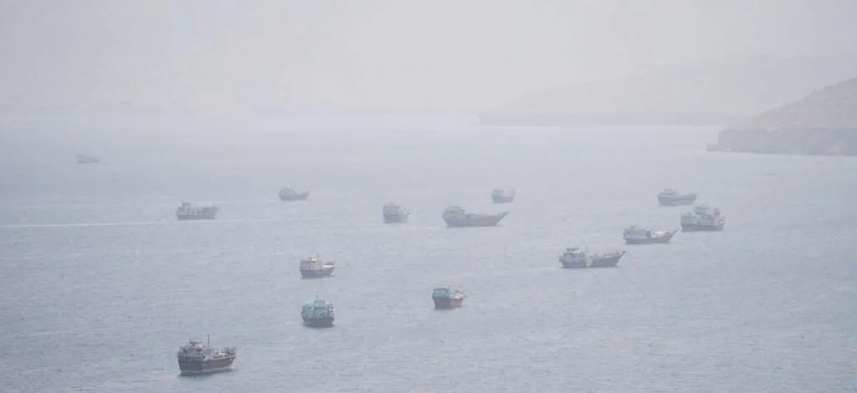 Estreito de Ormuz: ataque a navio cargueiro agrava tensão entre Irã e Estados Unidos