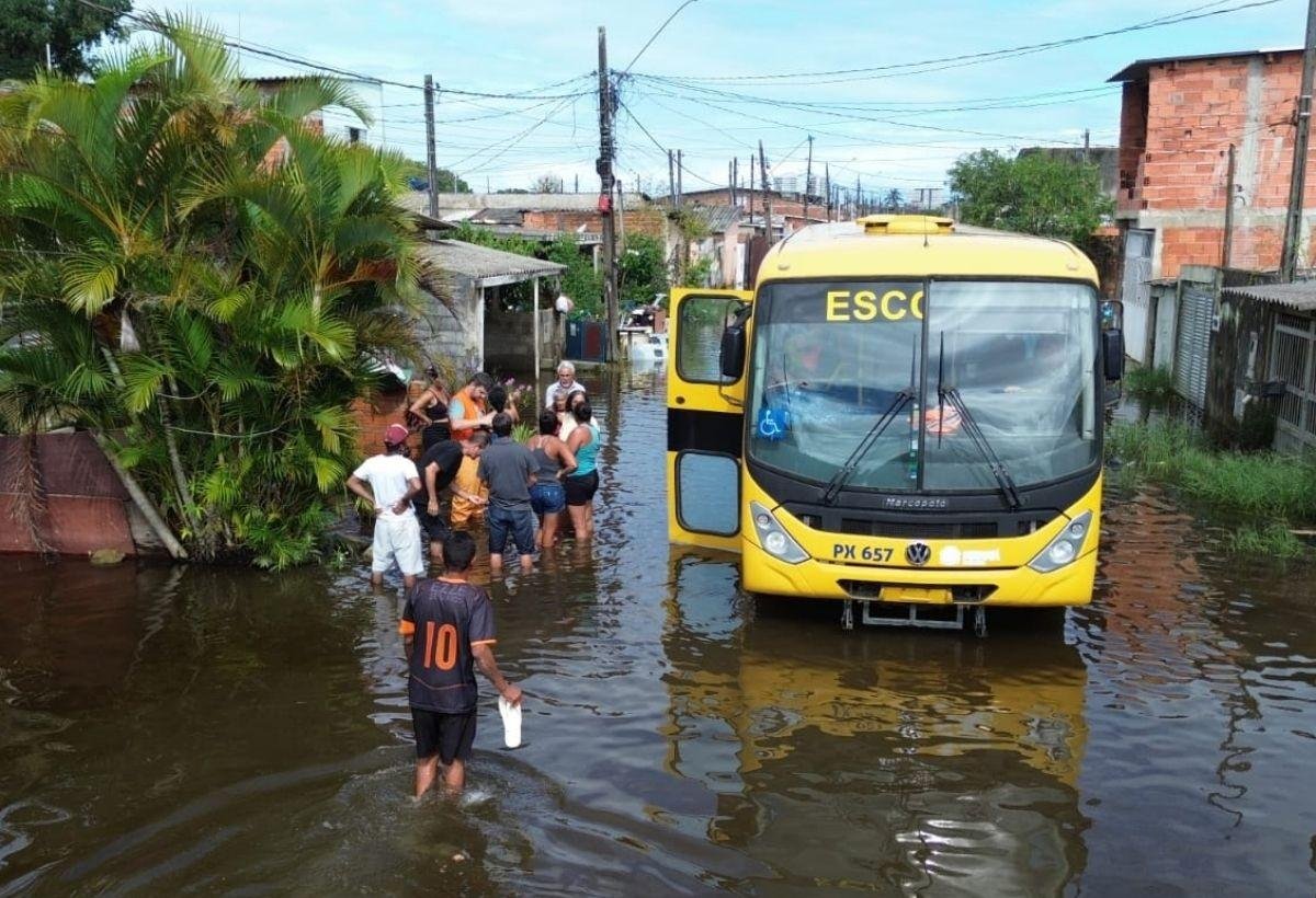 Chuvas em Mongaguá: Defesa Civil avalia retorno de famílias | G1