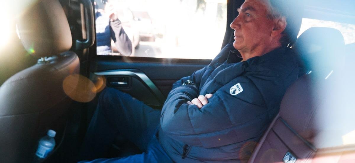 Presos do DF preferem ler Tolstói e Graciliano para abater pena; Bolsonaro participa do programa