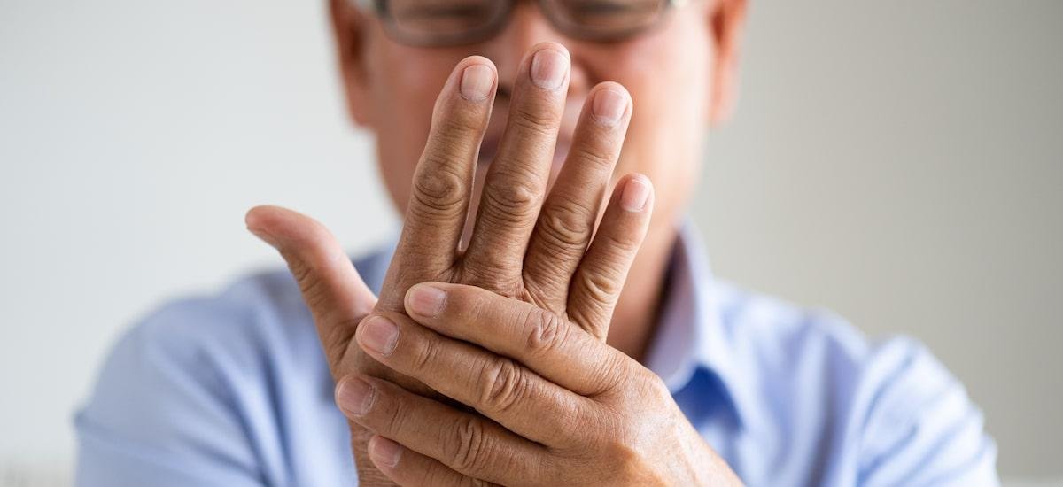 Os sinais precoces que o Parkinson dá, segundo especialista de Harvard