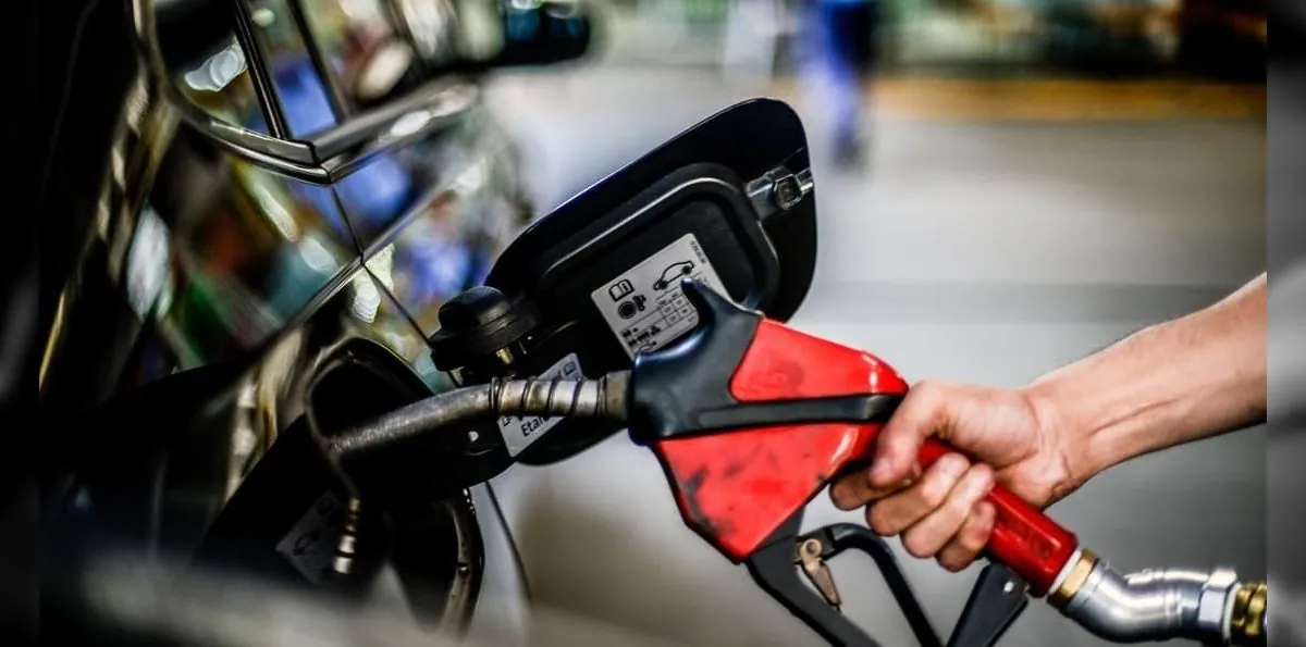 Petrobras anuncia aumento de R$ 0,38 no preço do diesel a partir de sábado