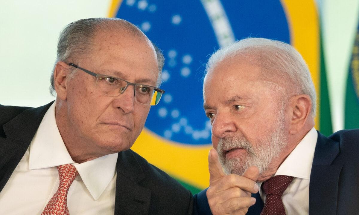 Em meio à divisão no PT, PSB reforça defesa de Alckmin na vice de Lula