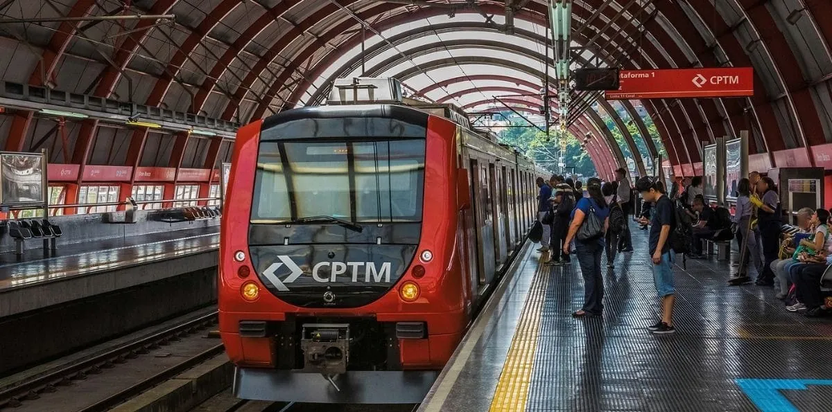 Sindicato aprova fim da greve dos ferroviários em SP após acordo