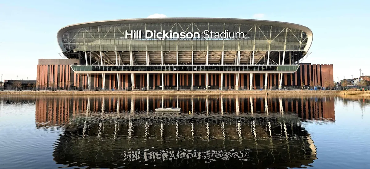 Estádios modernos: um complemento financeiro para as receitas de televisão do futebol europeu