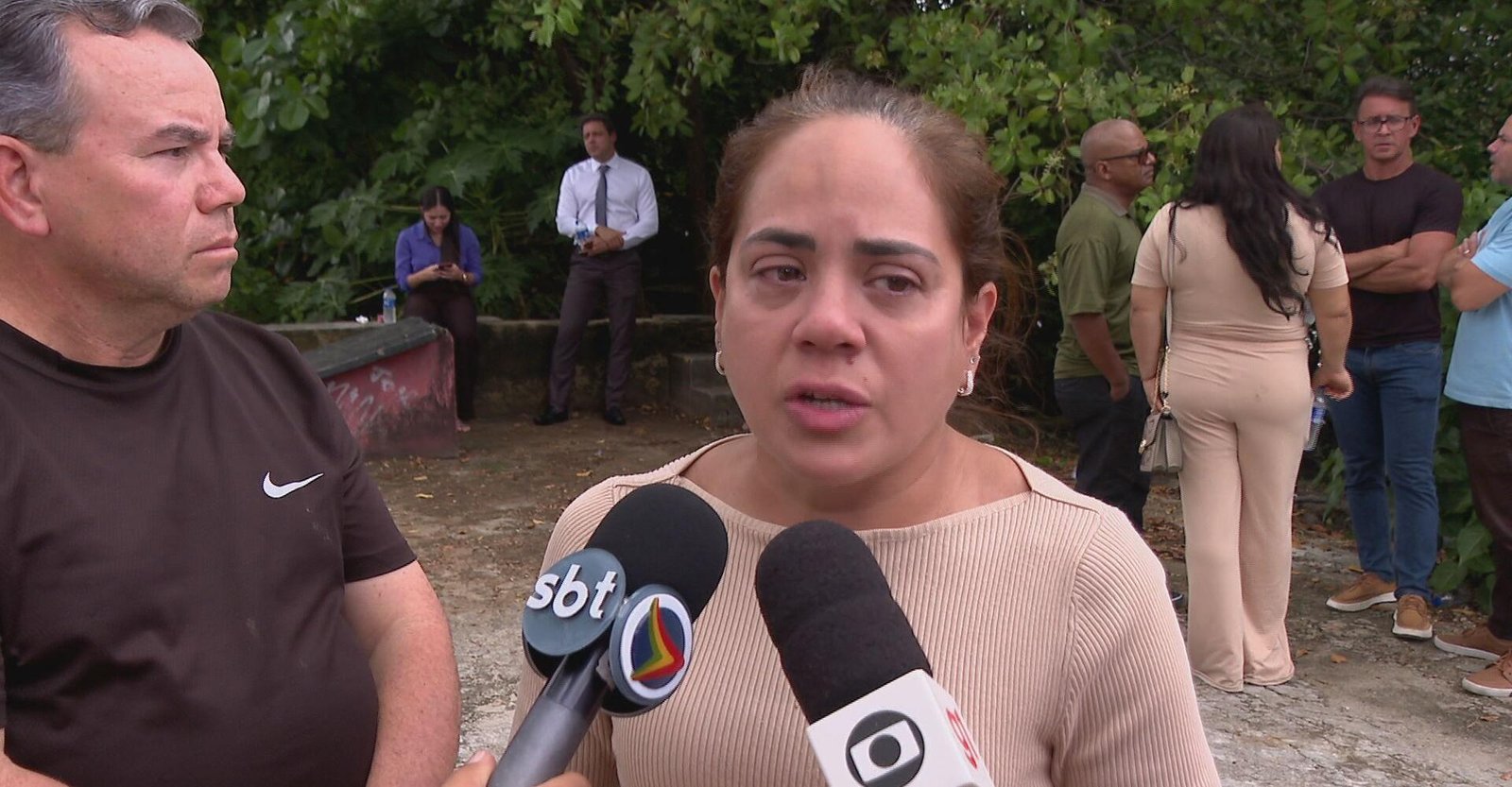 'Saiu sem colete e não sabia nadar', diz esposa de desaparecido em rio | G1