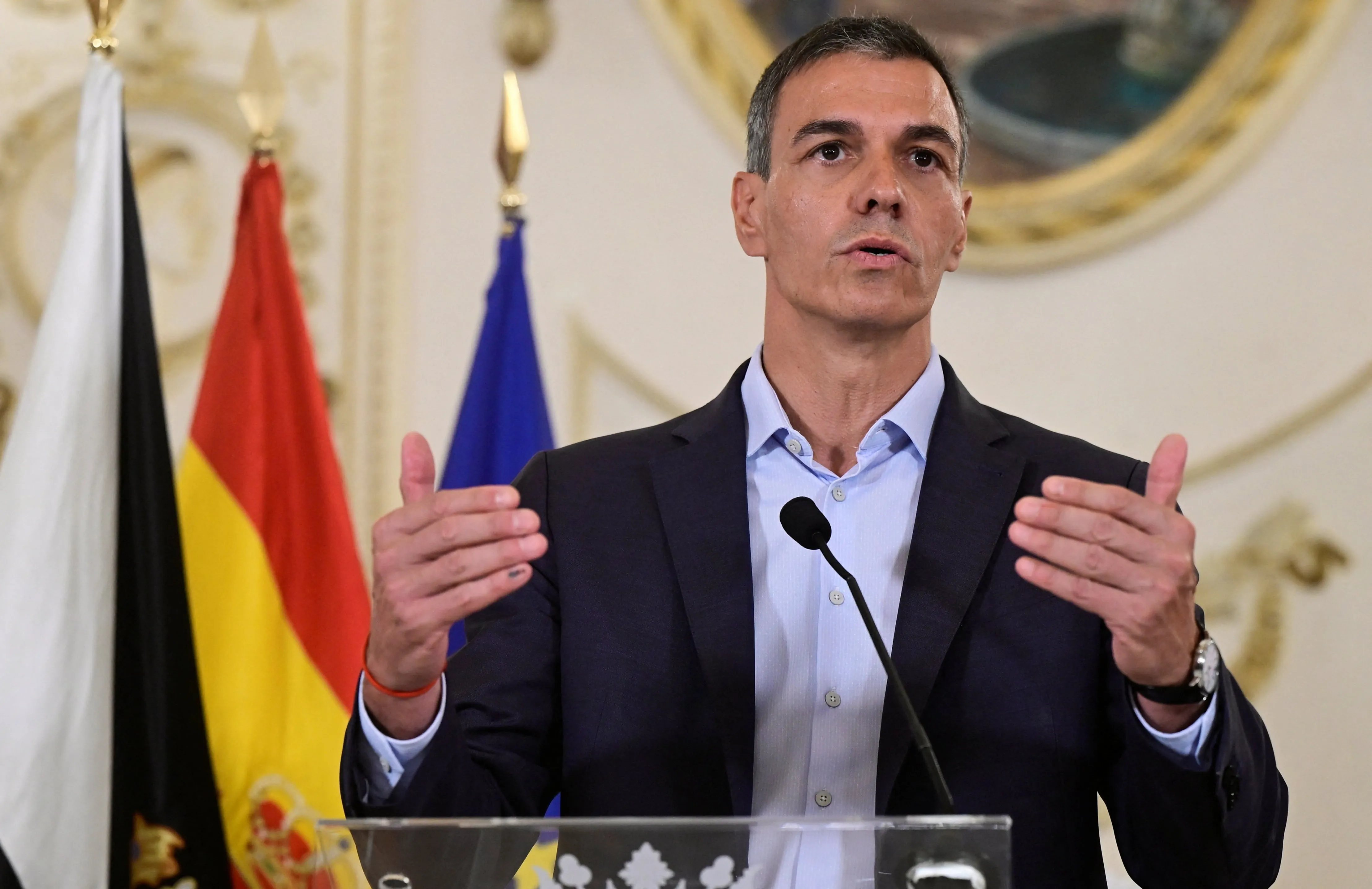 Premiê da Espanha culpa Rússia e Israel por crise migratória em Ceuta