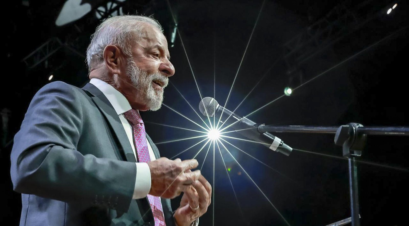 'Votem em quem tem sorte', diz Lula após afirmar que é um cara de muita sorte | G1