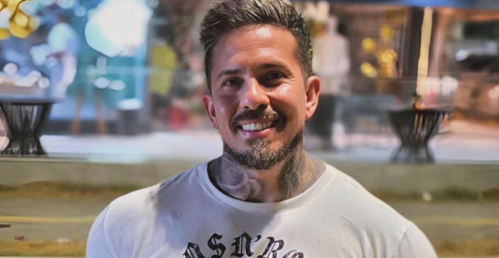 Quem é o influenciador poligâmico que vive relacionamento digipoliamoroso com perfis criados no ChatGPT