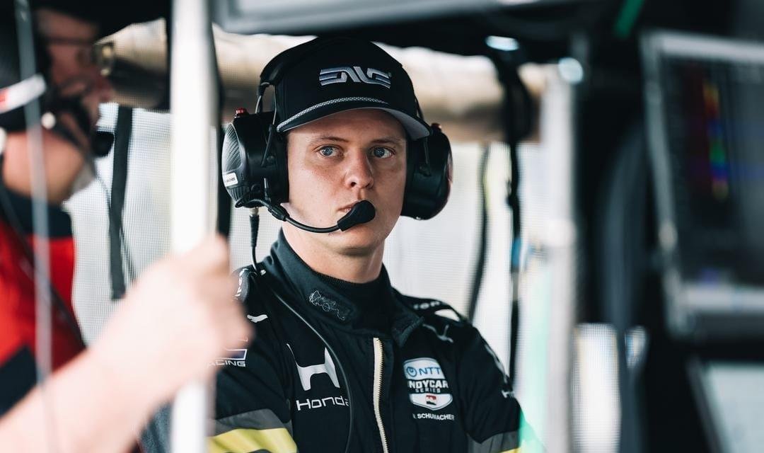 Indy: Schumacher lamenta acidente em estreia, mas projeta reação em Phoenix