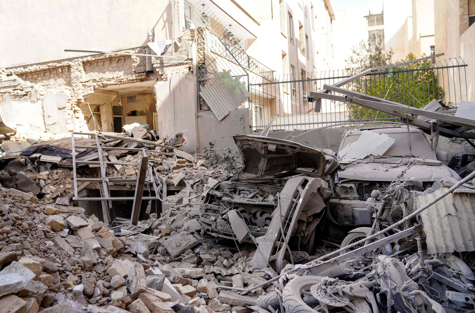 Brasil se solidariza com países do Golfo após ataques do Irã e manifesta preocupação com escalada militar