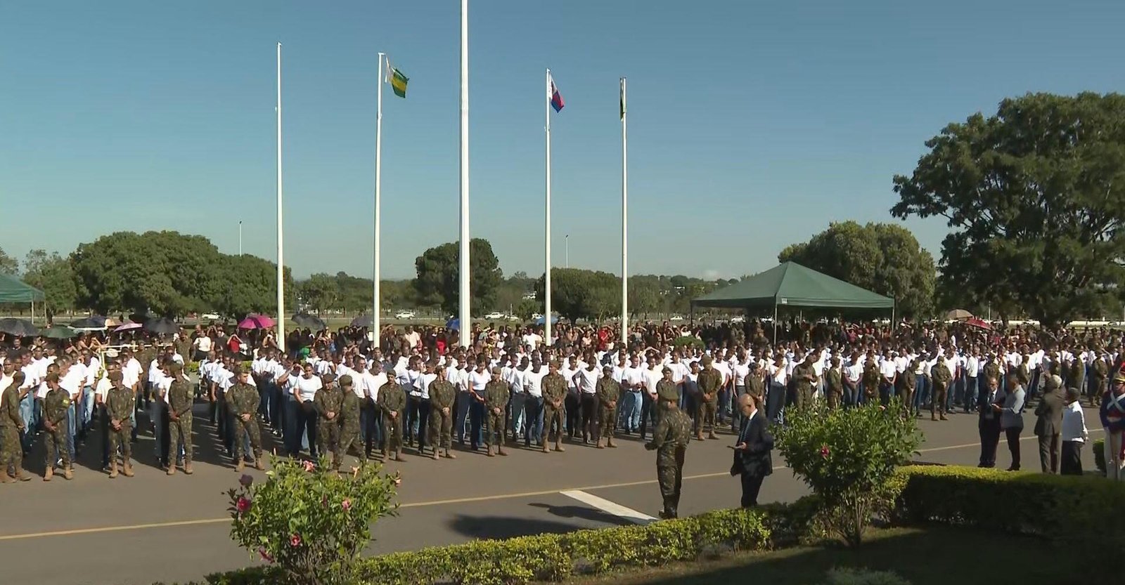 Mulheres são incorporadas às Forças Armadas pelo serviço militar | G1
