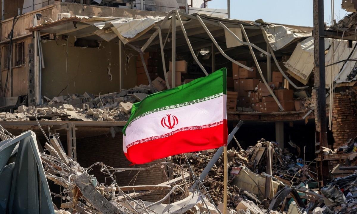 Israel bombardeia Presidência do Irã em nova onda de ataques enquanto número de mortos no país chega a 787