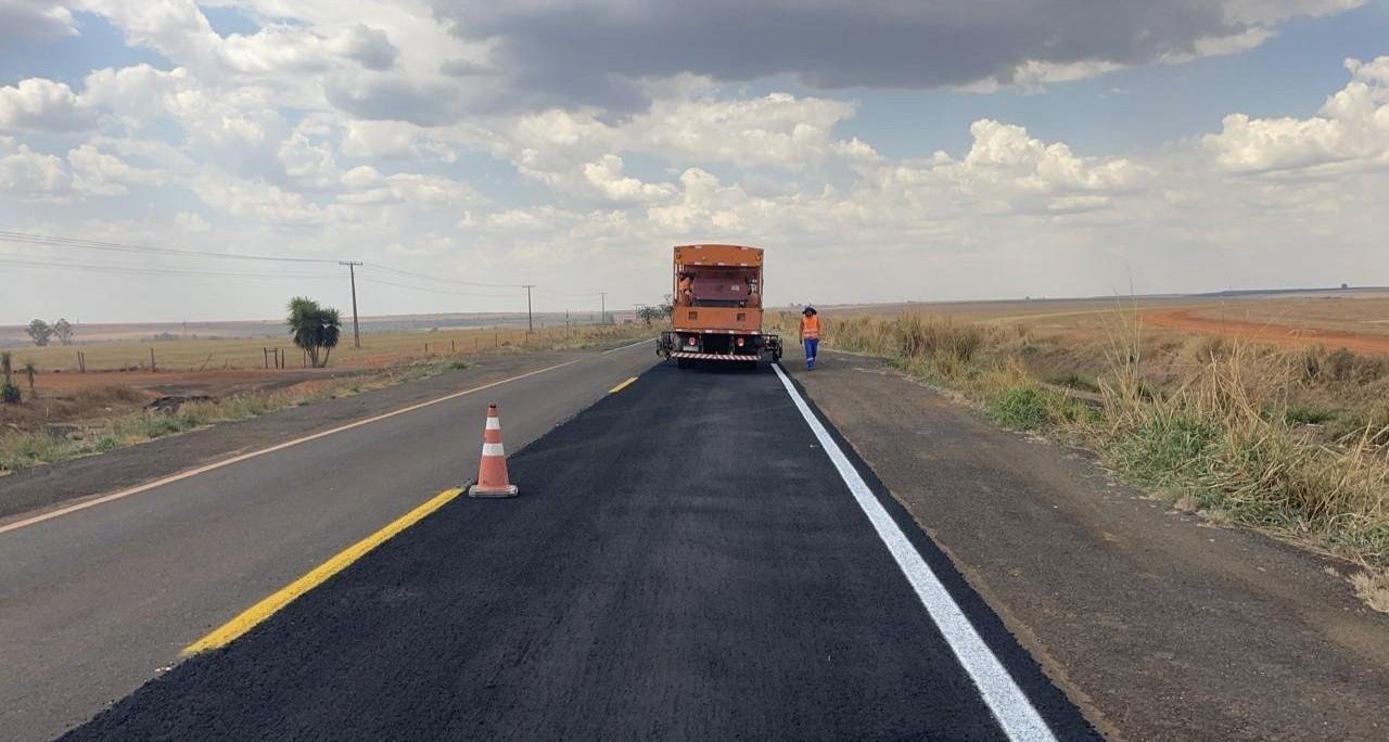 Obras na BR-365 e BR-452 afetam trânsito no Triângulo Mineiro | G1