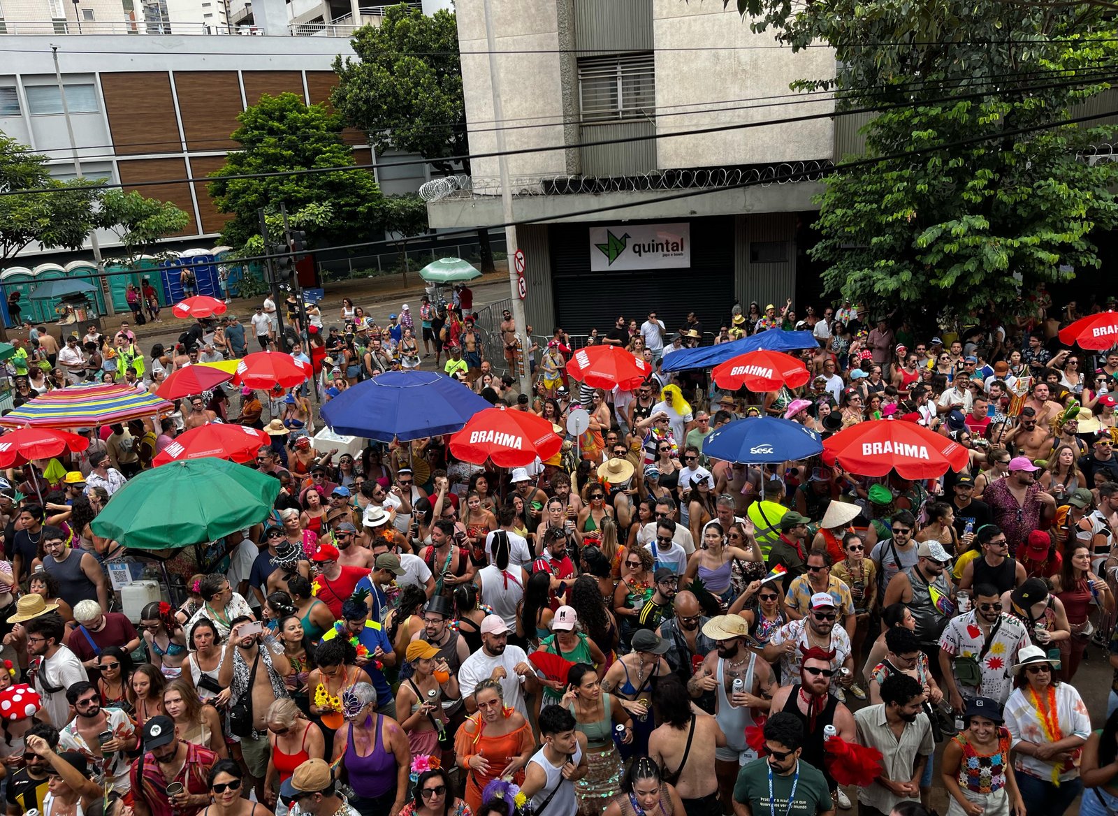 BH credencia mais de 11,5 mil ambulantes para o Carnaval de 2026 | G1