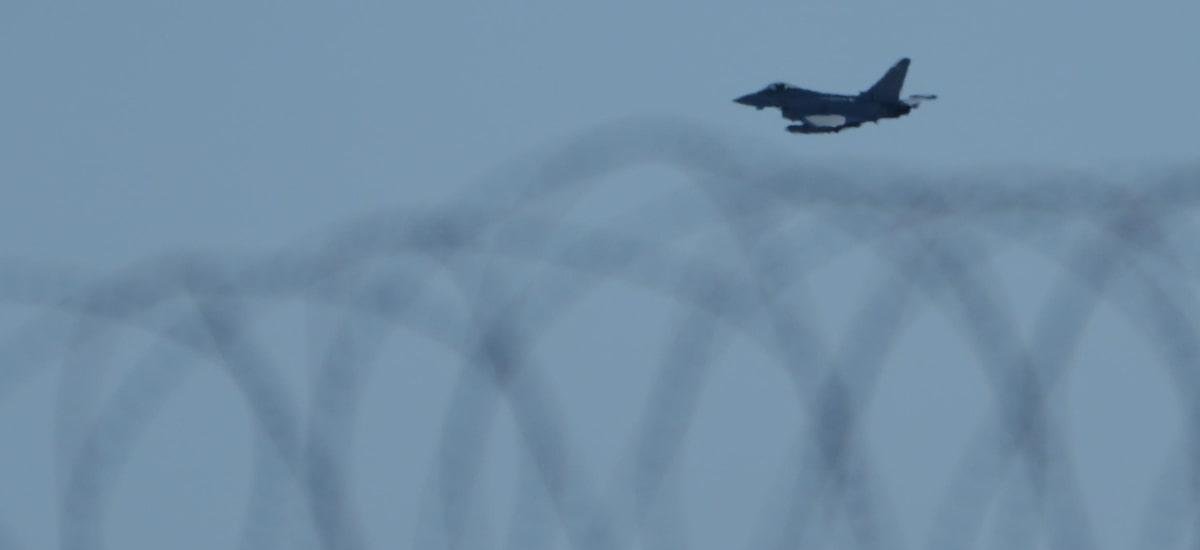 França envia navio de guerra e reforça defesas antidrone no Chipre