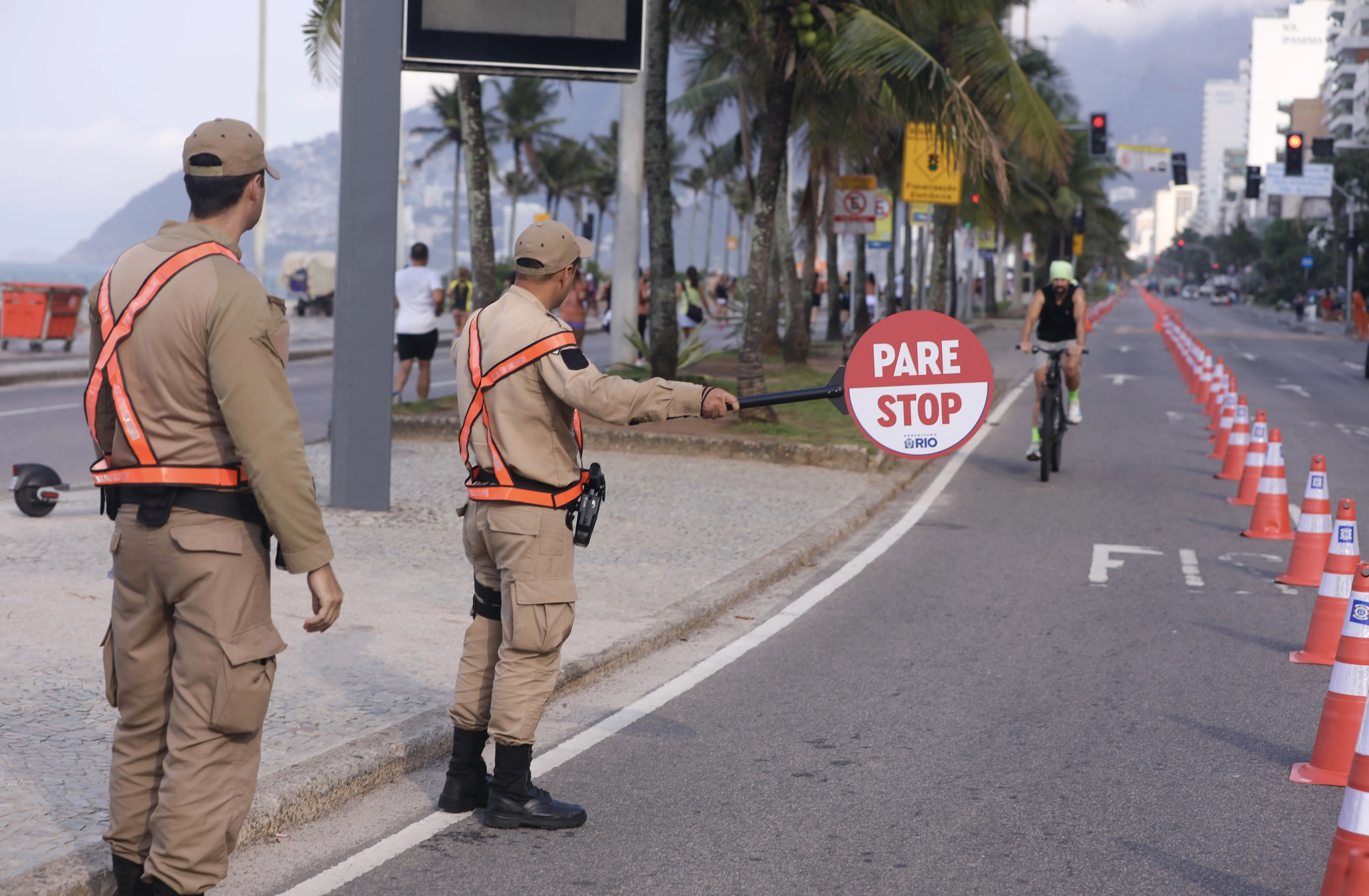 Nova ciclofaixa de lazer é inaugurada na orla da Zona Sul