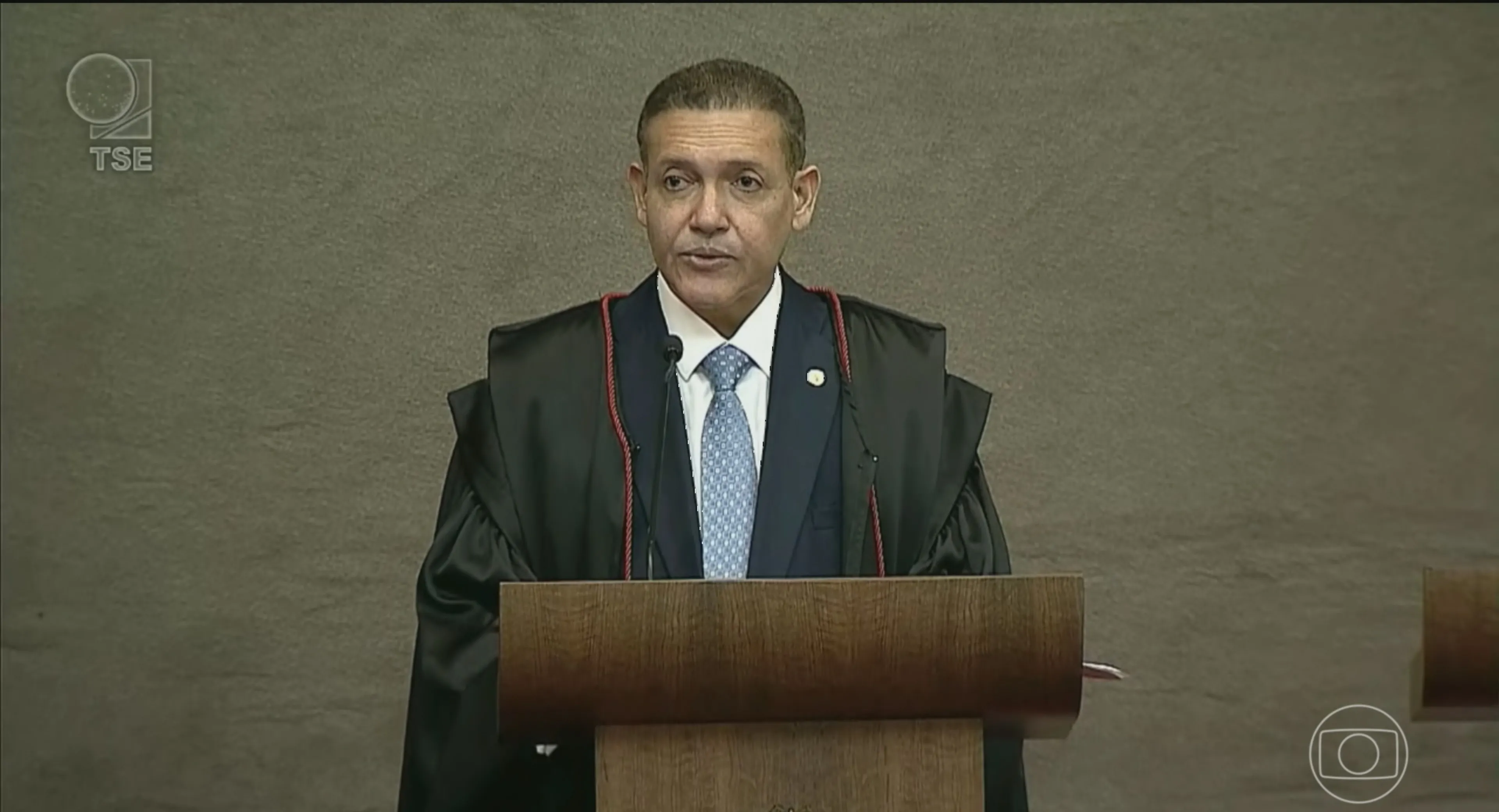 Nunes Marques assume a presidência do TSE; ministro vai comandar as eleições de outubro